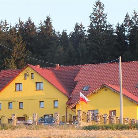 Dom Na Lesnej Gorze Apartment Лесна Екстериор снимка