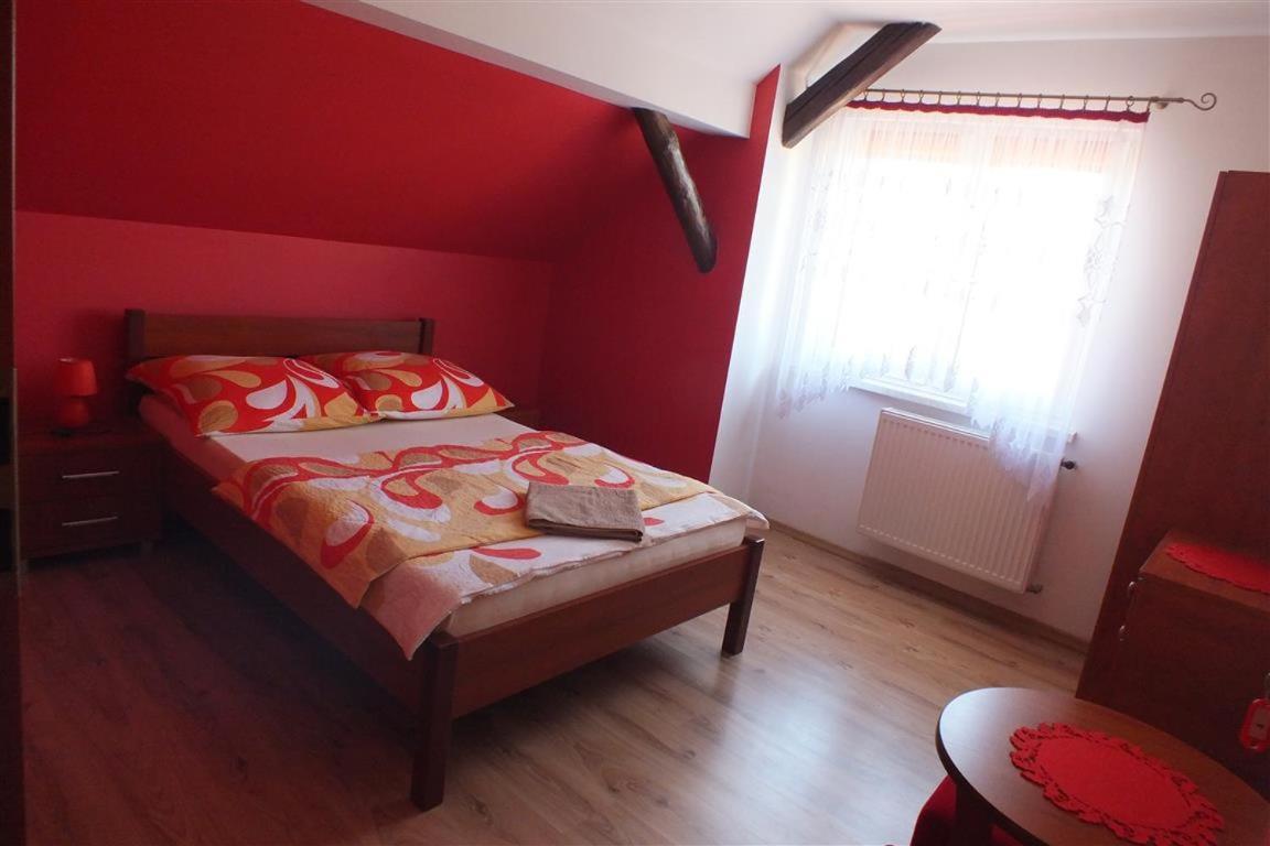 Dom Na Lesnej Gorze Apartment Лесна Екстериор снимка